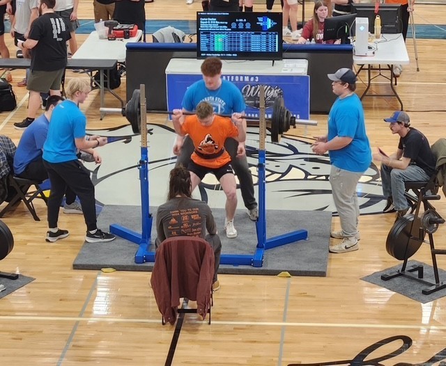 One of three attempts of Carter Becker's squat lift.