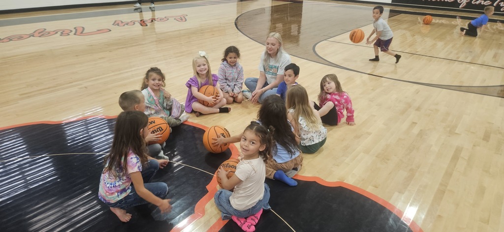 2025 Seniors w/PreK