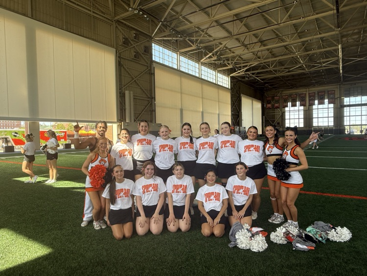pics with a few OSU cheerleaders
