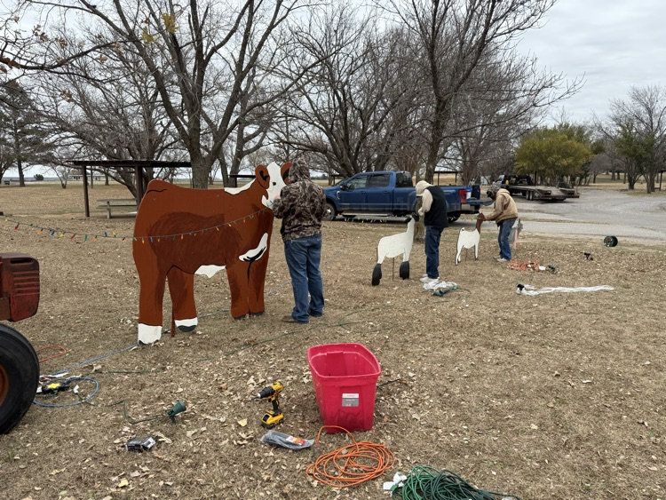 Canton FFA’s lake of lights display