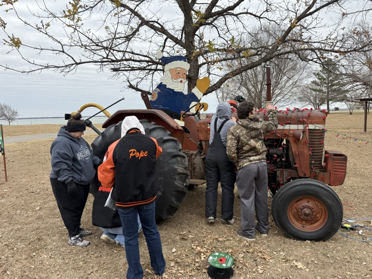 Canton FFA’s lake of lights display