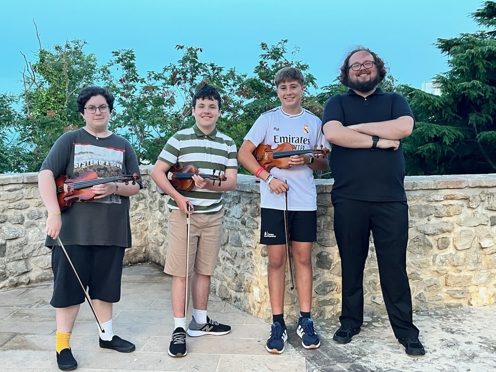 Dr.  Smentkowski and his students
