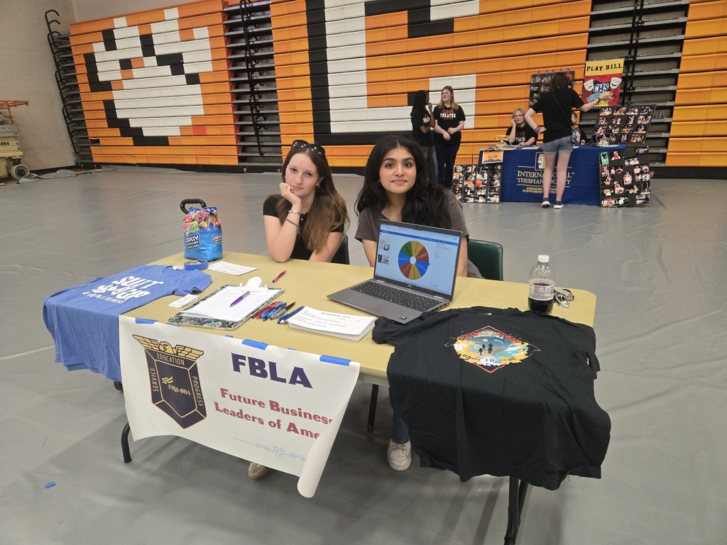 FBLA officers attended the Club Fair to recruit members.