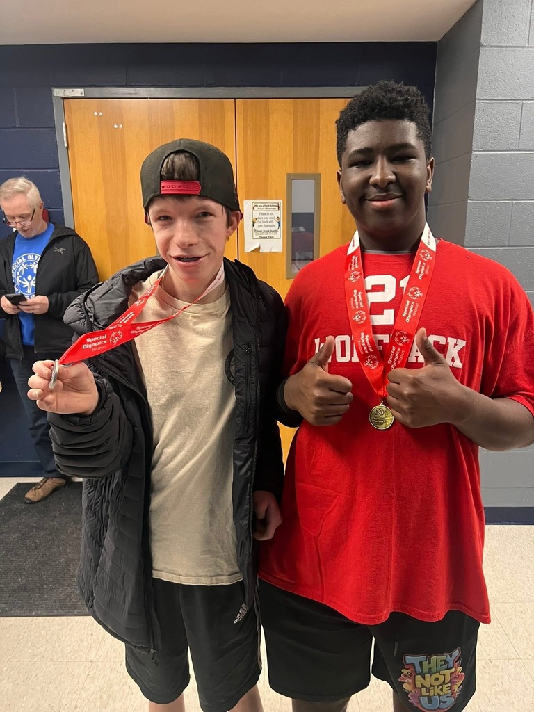 Students show off their medals