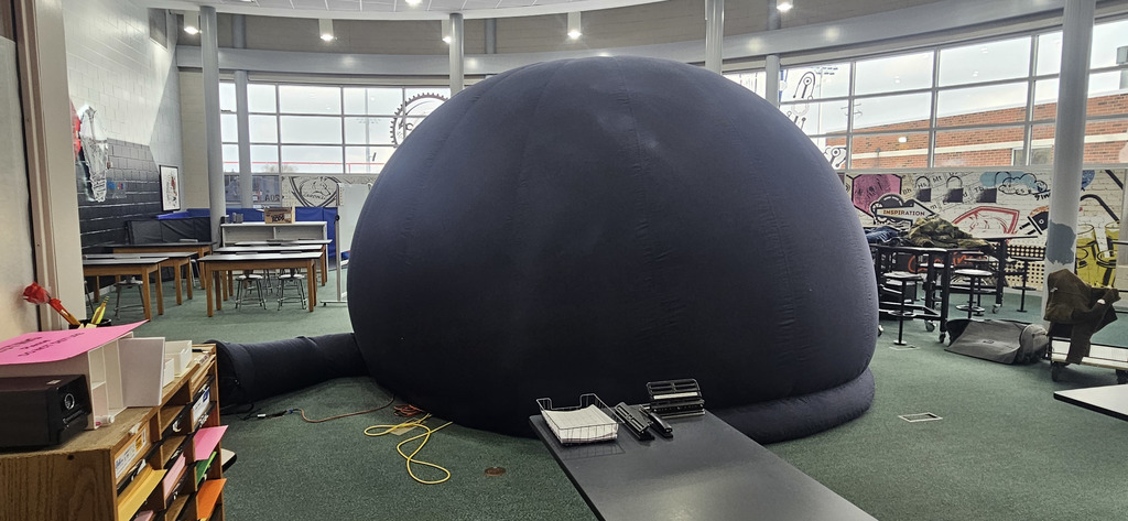 Geauga County Park District visited our elementary school to share hands-on lessons all about space, planets, constellations, and more with our fifth grade students.