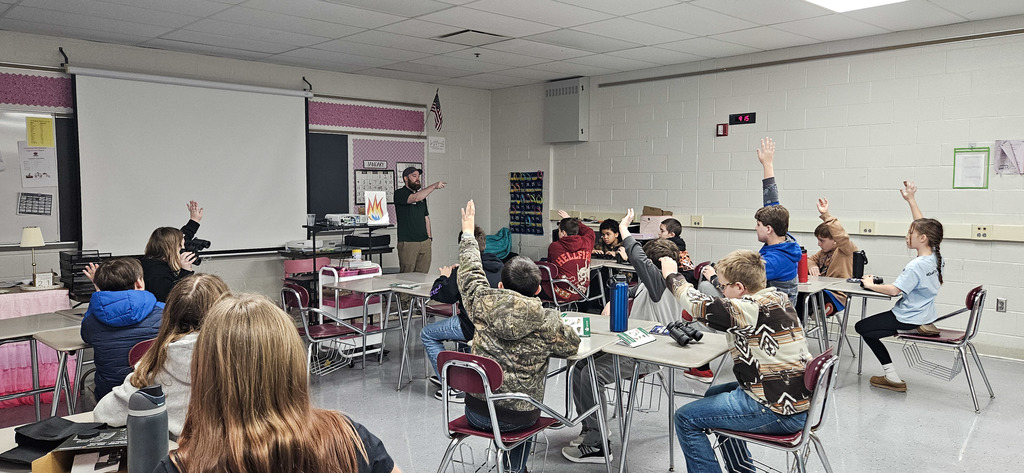 Geauga County Park District visited our elementary school to share hands-on lessons all about space, planets, constellations, and more with our fifth grade students.