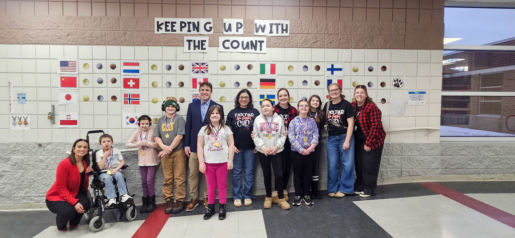 Ryan Manfredi talks to Alison Tomazic's class about his experience at the Special Olympics and other competitions! 
