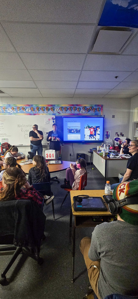 Ryan Manfredi talks to Alison Tomazic's class about his experience at the Special Olympics and other competitions! 