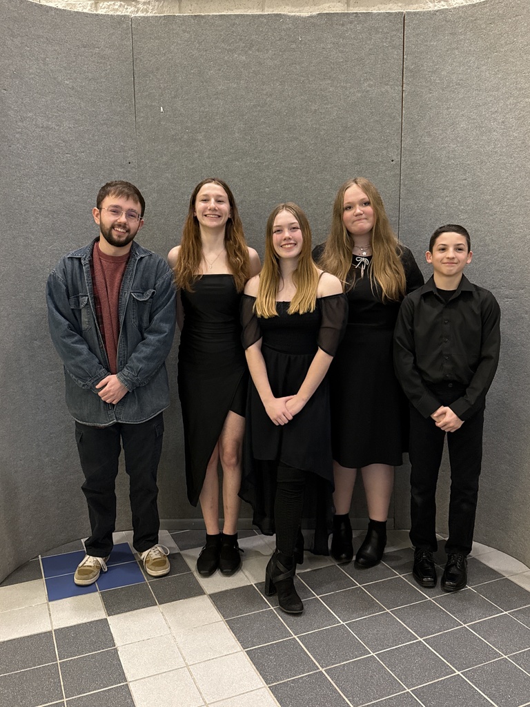 Junior High Honors Band - Congratulations to Mr. Sanzo and four other junior high concert band members who performed at Mentor High School in the D7 Honors Band on Friday, February 27th. 