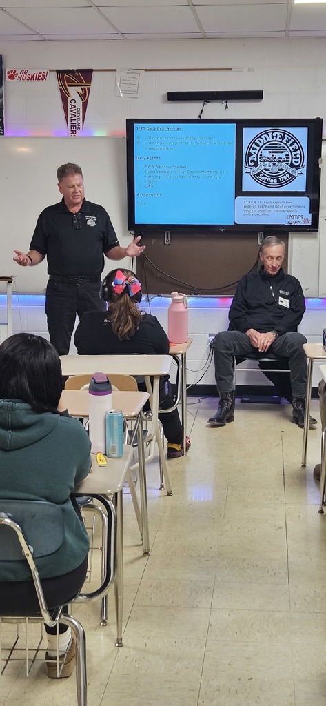 Middlefield Council Members and Maylor Garlich visited Mr. Kruse's Government class to speak about the different levels of government.