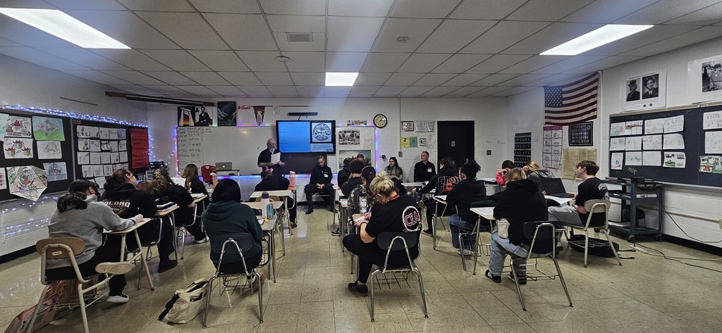 Middlefield Council Members and Maylor Garlich visited Mr. Kruse's Government class to speak about the different levels of government.