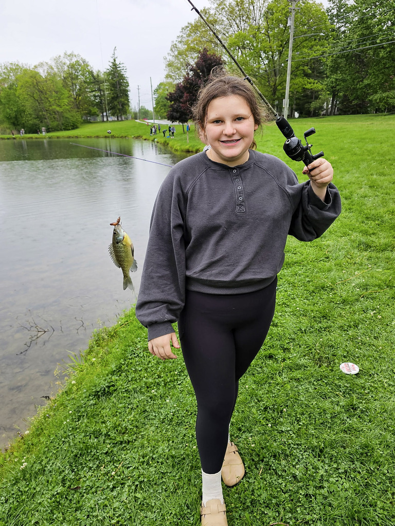 6th-grade field trip to Mineral Lake Park for a chance to fish and get outdoors!
