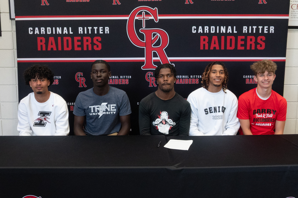 5 Raider sign to continue their athletic careers