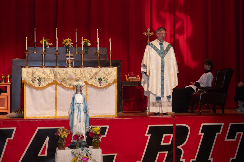 CRHS May Crowning