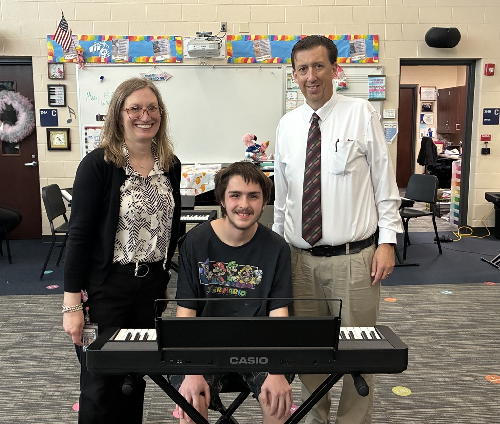 Lortz, Chapin, and Cole by piano