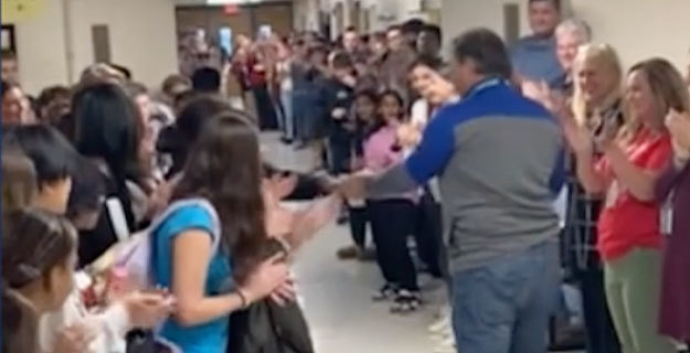 Carle Place Students and Principal