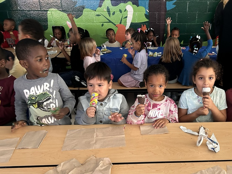 students eating ice cream