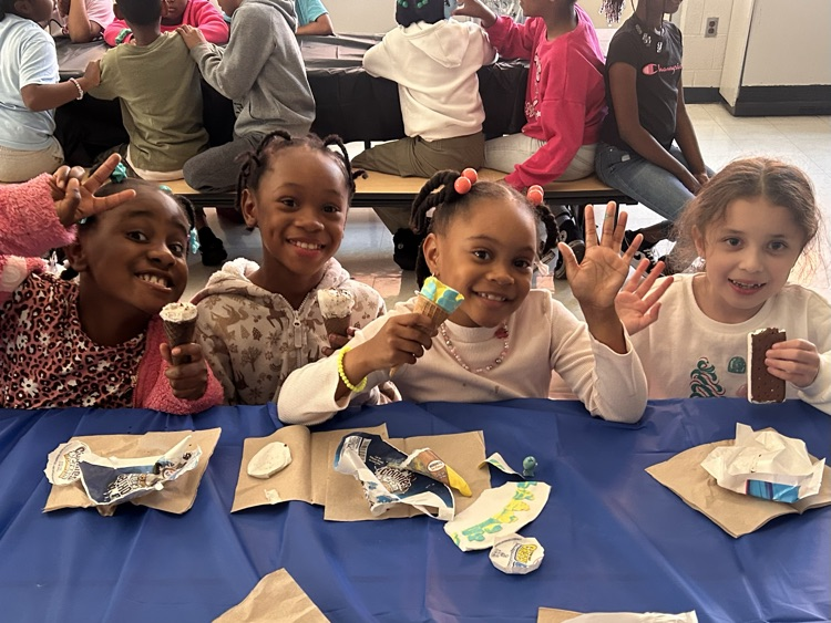 students eating ice cream