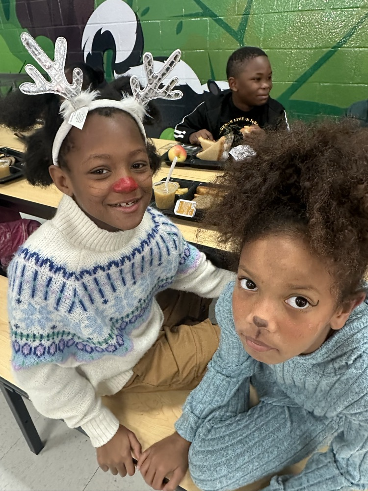 children in holiday costume