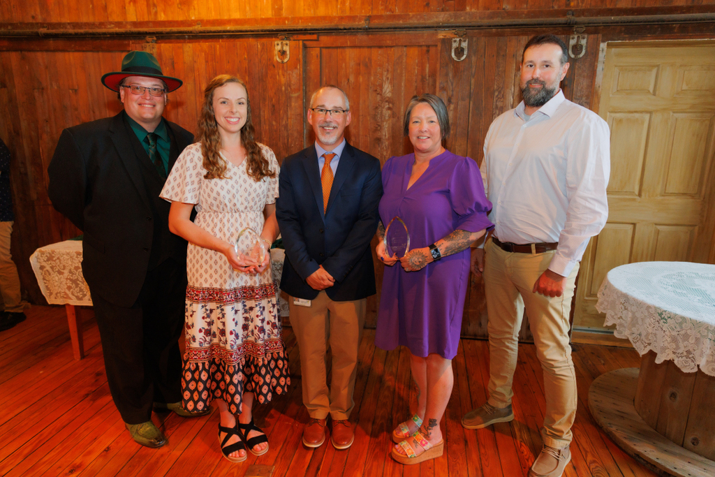 supt. w/ this year and next year winners