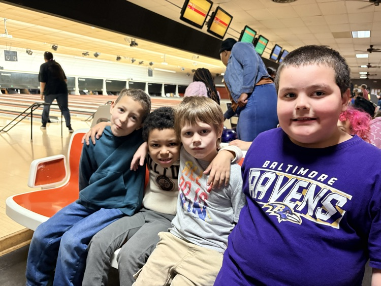 1st grade bowling trip
