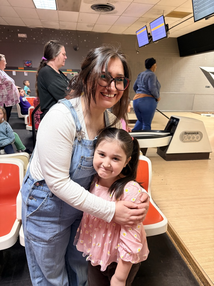1st grade bowling trip