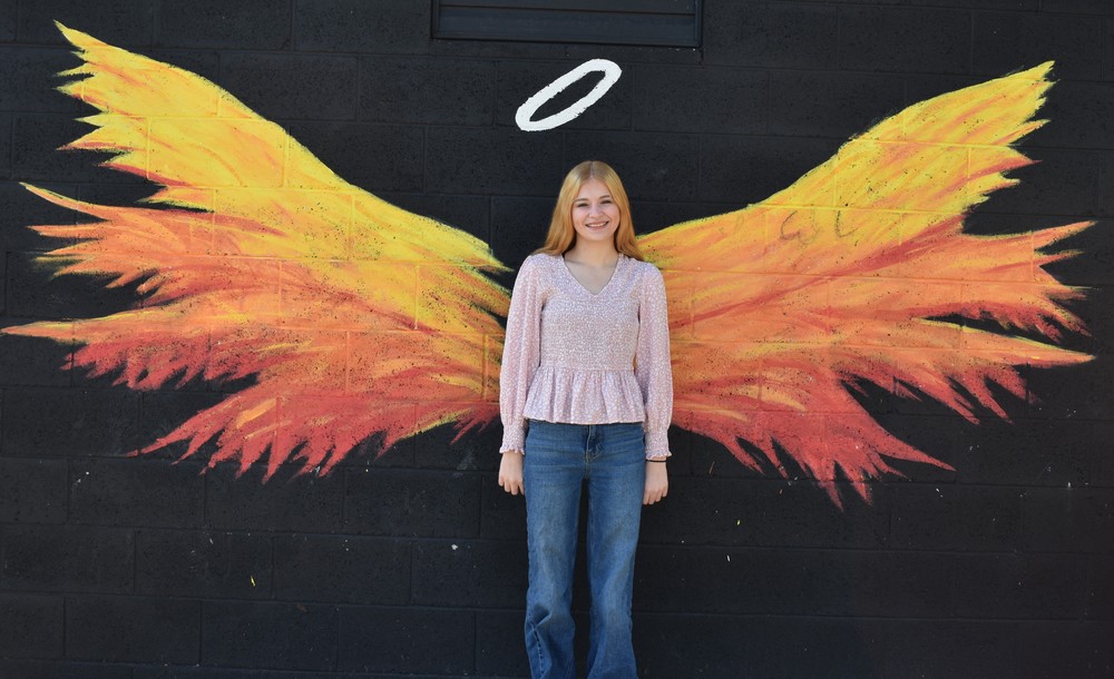 Senior Mackenzie Bourland