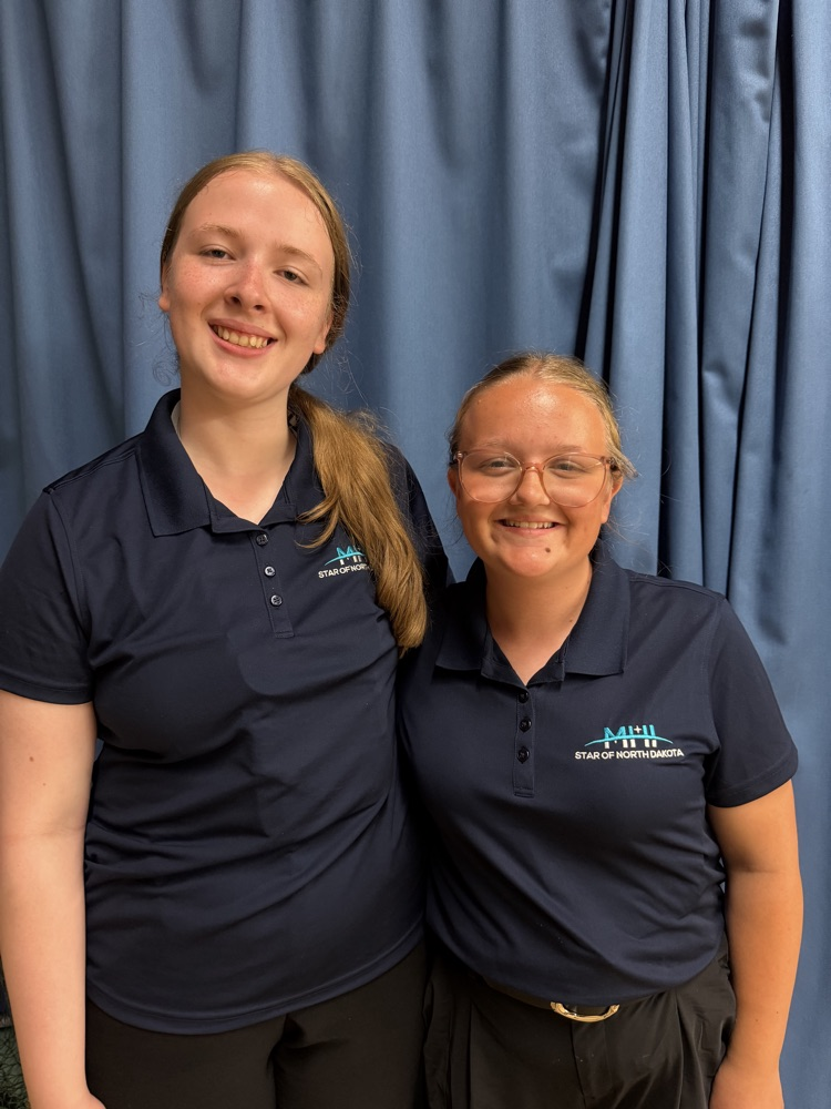 Brooke Almond and Michaela Gronseth 