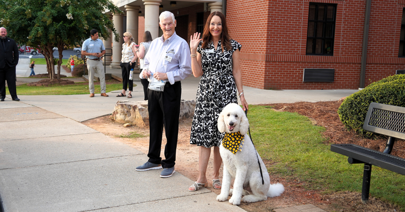 THS students are greeted by community members at their annual Invest 30 event.