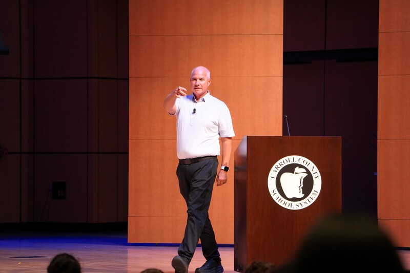 david daniels speaks on stage