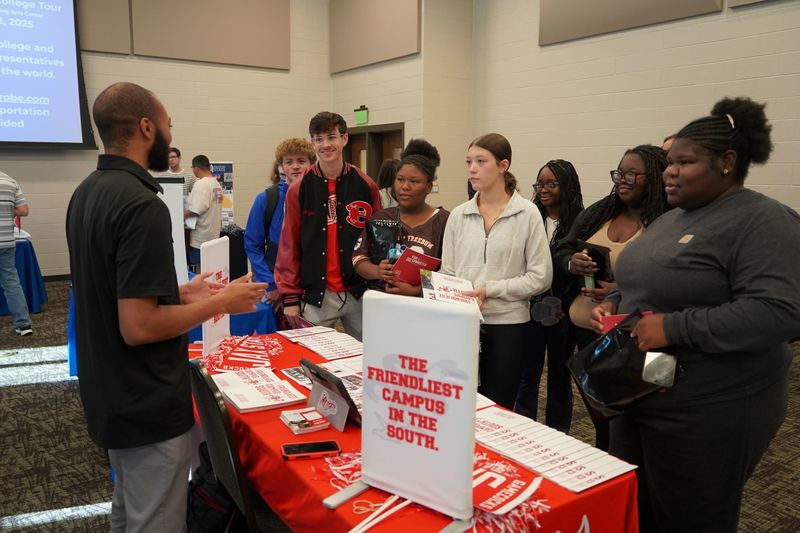 Seniors visit college booths at probe fair