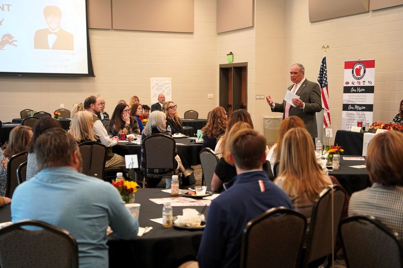 Realtor breakfast crowd