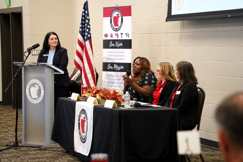 Realtor breakfast crowd