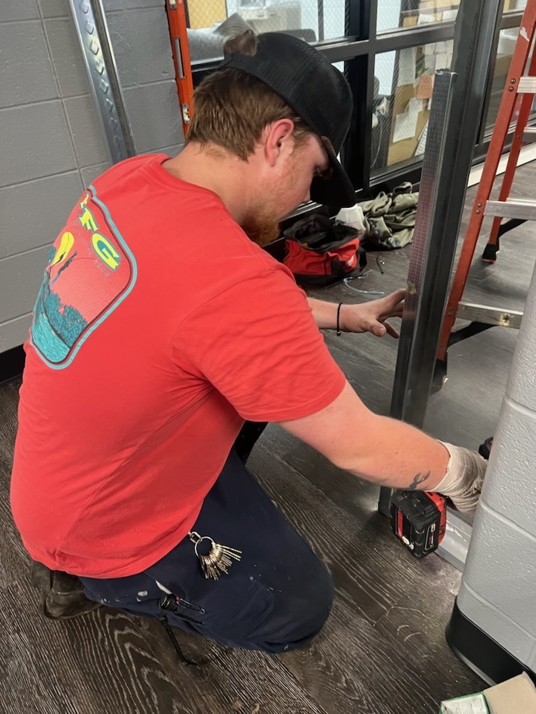 installing door