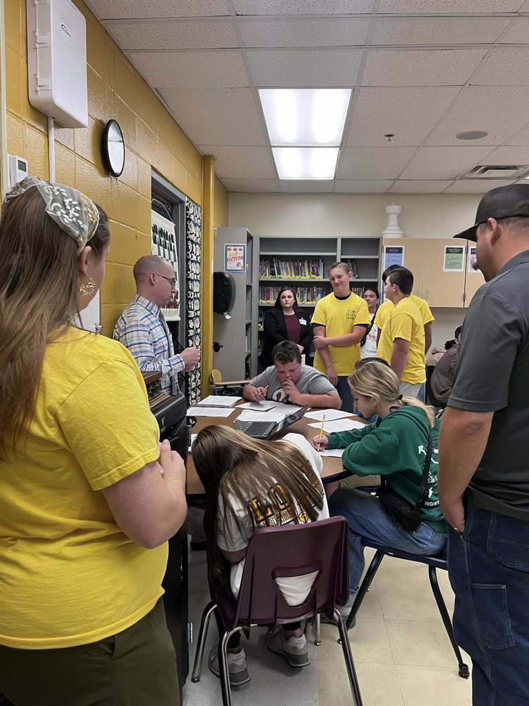 State Rep. Rabourn visits CCMS