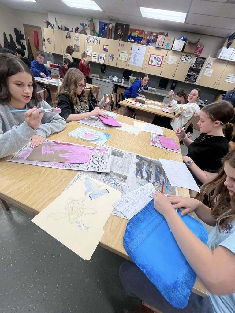 Students working in Ms. Gonterman’s art class