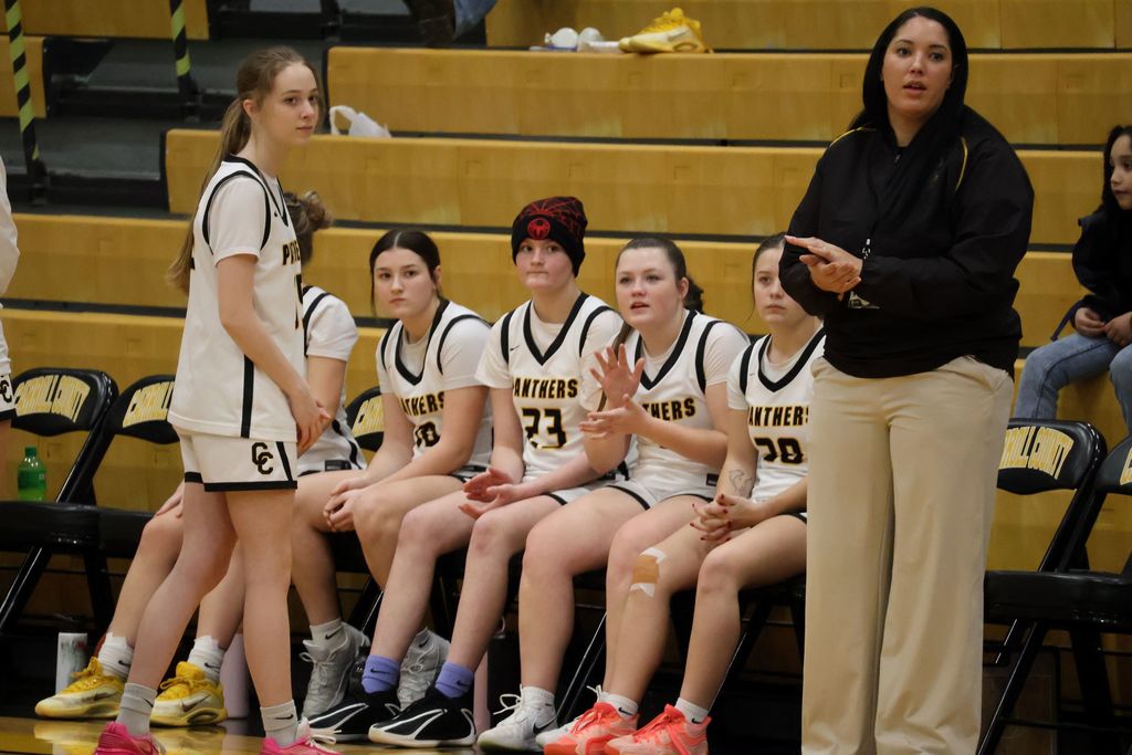 girls playing basketball