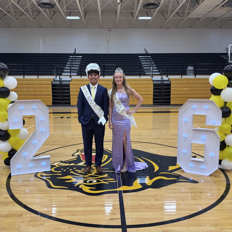 prom king and queen