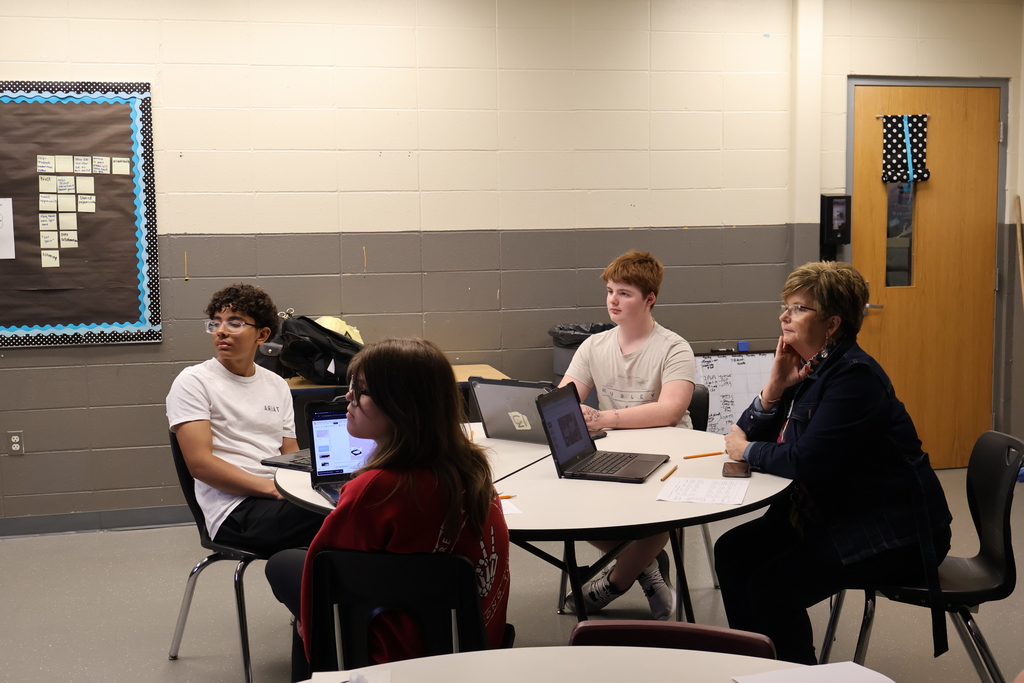 listening to presentation