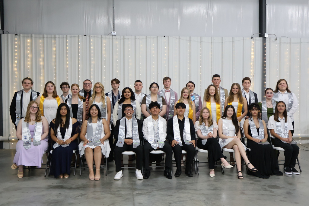 iLEAD Academy seniors