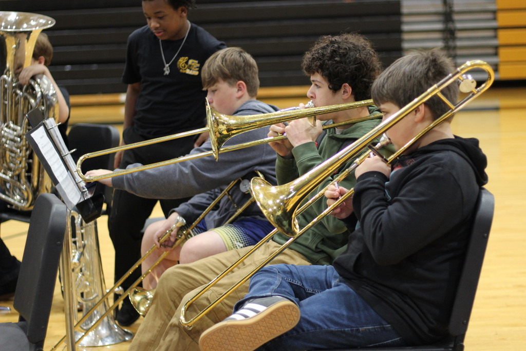 6th Grade Band Performance