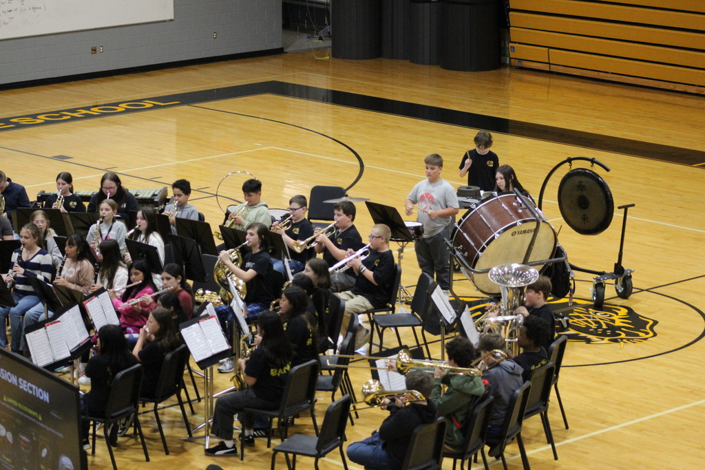 6th Grade Band Performance