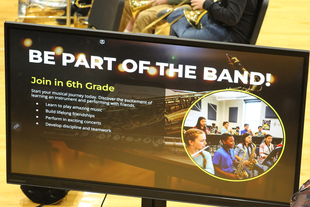 6th Grade Band Performance