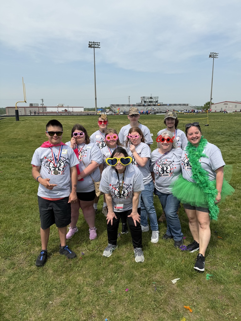 students at field day