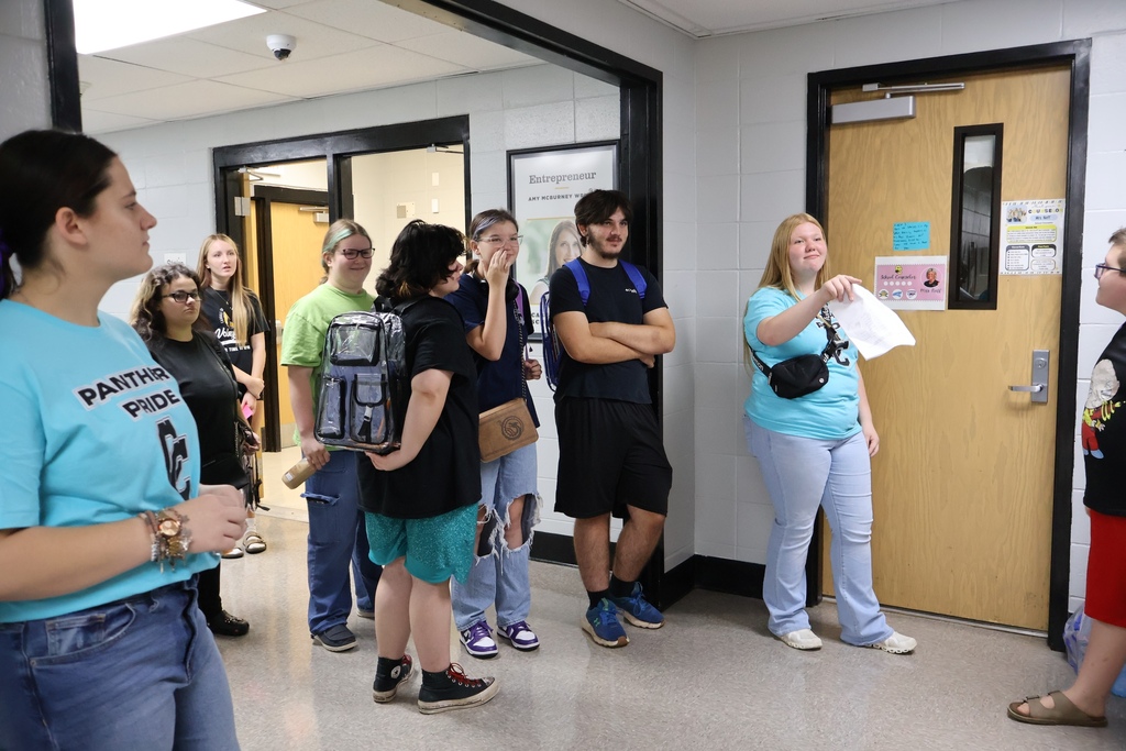 Students on scavenger hunt at high school