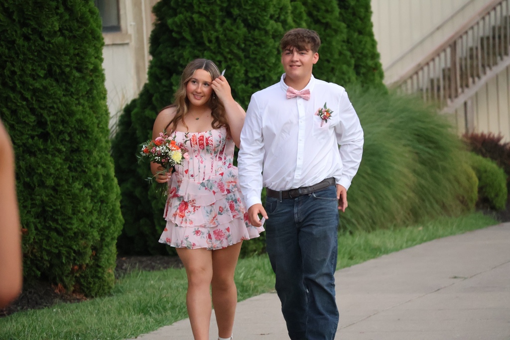Students at homecoming dance