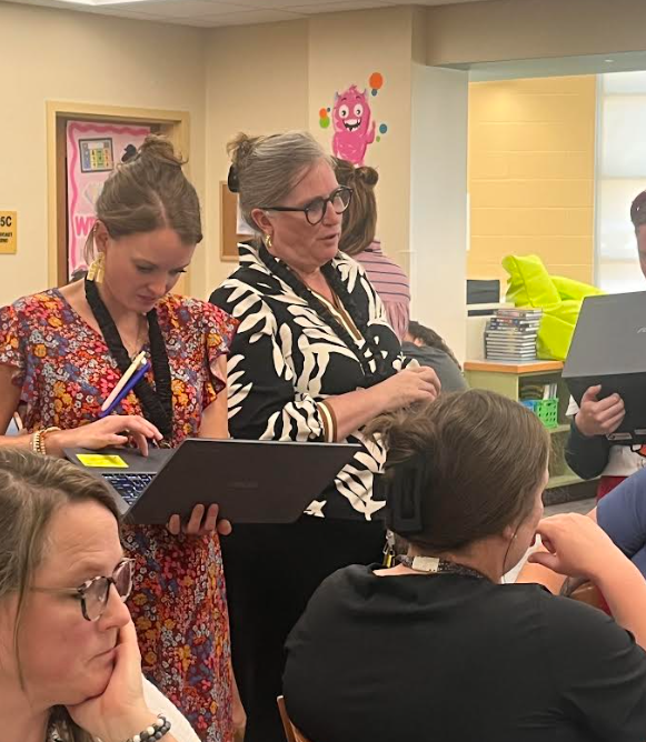 Teachers working together