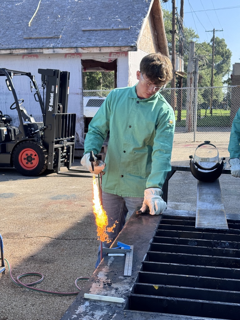 welding student