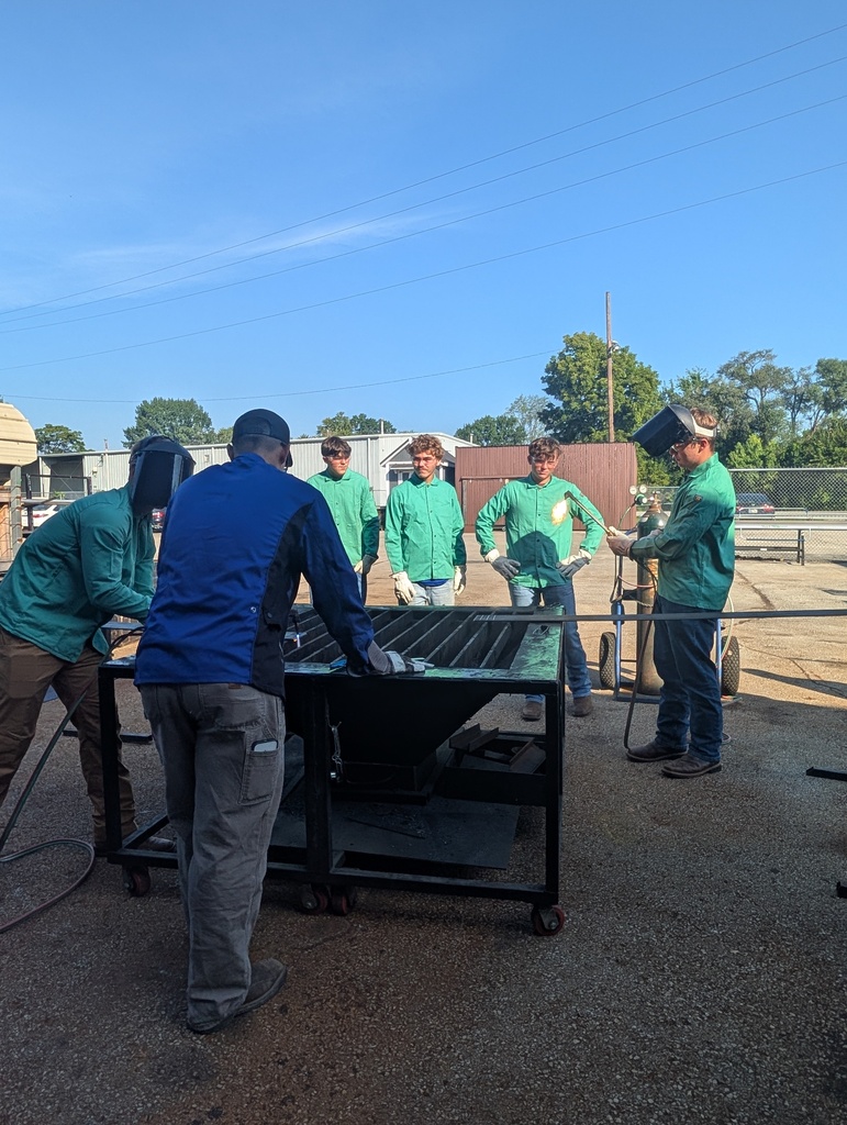 welding students