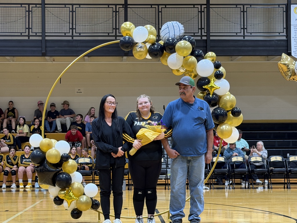 eighth grade night volleyball